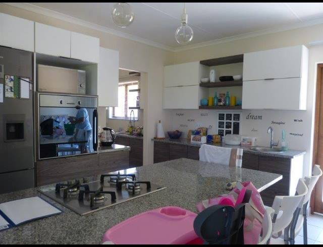 3 BEDROOM TOWNHOUSE RENTED IN NEW GERMANY